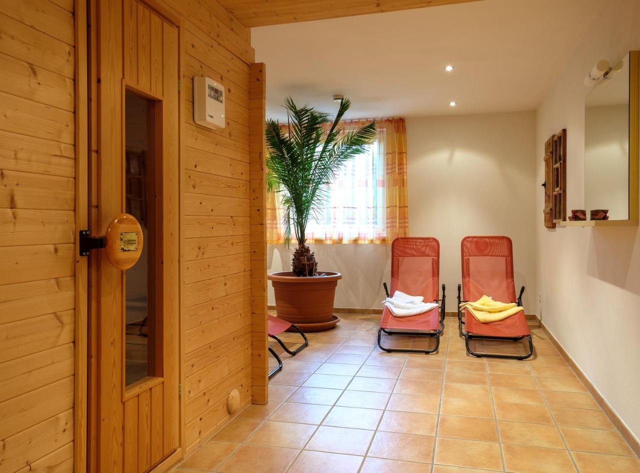 Gaestehaus Hausberger Schruns Bagian luar foto